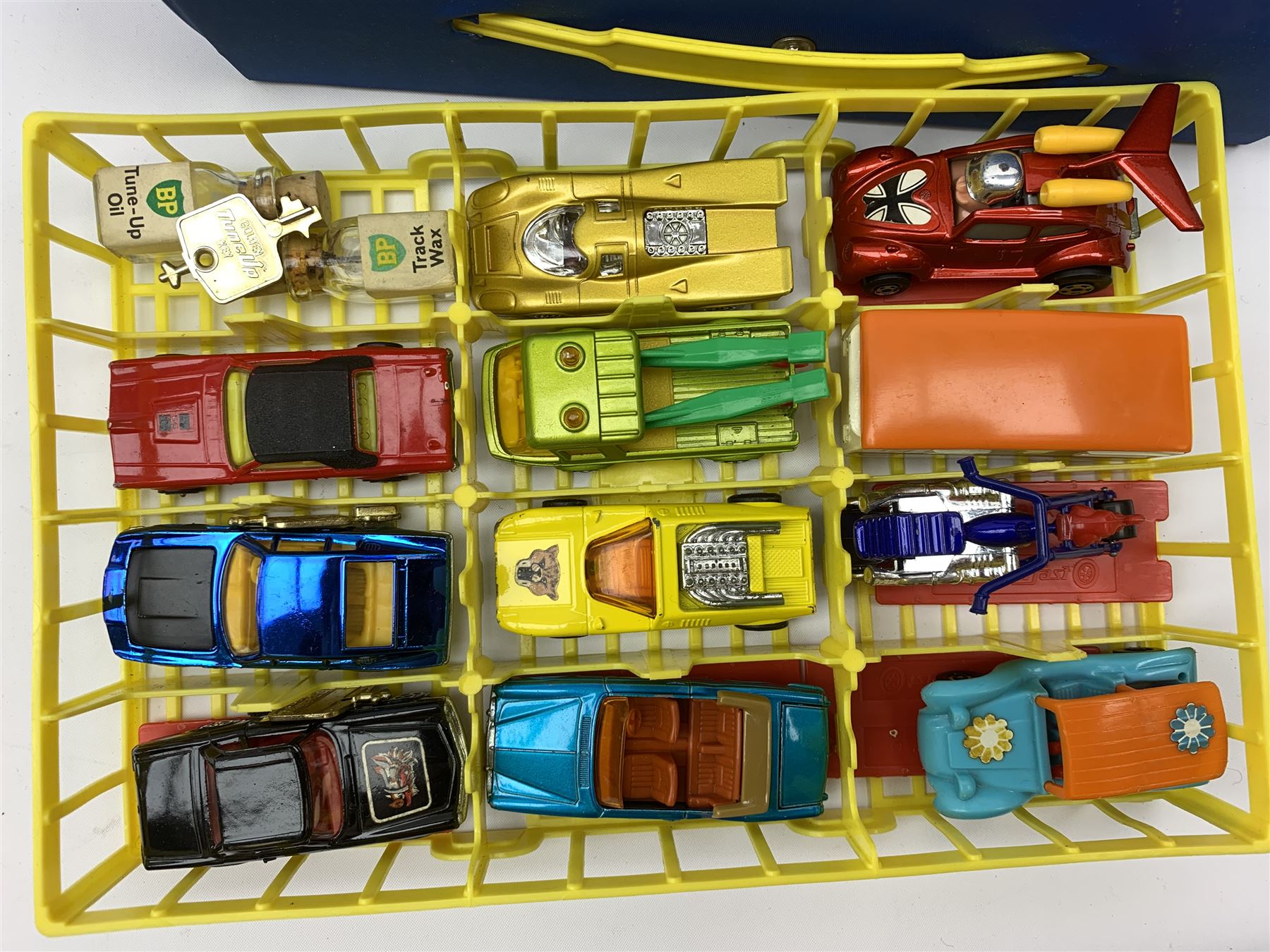 Matchbox Superfast Collectors Mini-Case containing two lift-out trays with twenty various die-cast models including three Corgi Rockets with keys, Matchbox and Lone Star