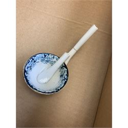 Alfred Meakin Ormonde patter dinner wares, comprising twelve dinner plates, twelve salad plates, twleve side plates, two large tureen and covers, and stands, two smaller tureen and covers and stands, and four graduated oval serving platters.  