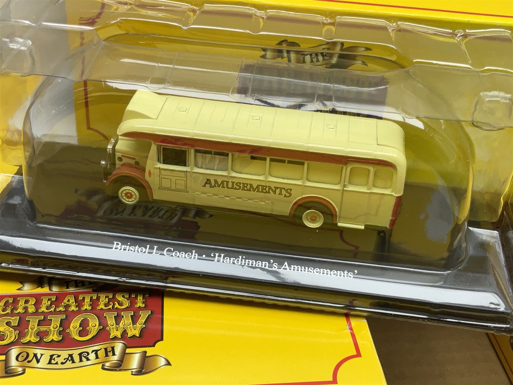 Thirty Atlas Editions The Greatest Show on Earth diecast models, all boxed Toys & Models