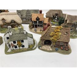 Seventeen Lilliput Lane models, to include The Dalesman, Windy Ridge, Cat Coombe Cottage, Granny Smiths, ect, all with deeds and original boxes (17)