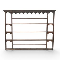 Georgian oak plate rack, moulded and dentil cornice over shaped frieze, fitted with open s...