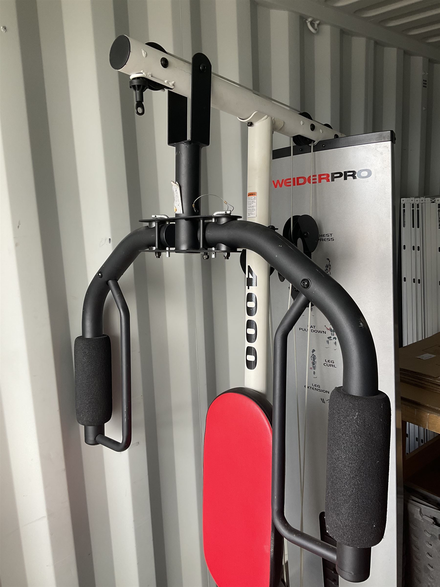 Weider pro 4000 multi gym with accessories  - THIS LOT IS TO BE COLLECTED BY APPOINTMENT FROM DUGGLEBY STORAGE, GREAT HILL, EASTFIELD, SCARBOROUGH, YO11 3TX
