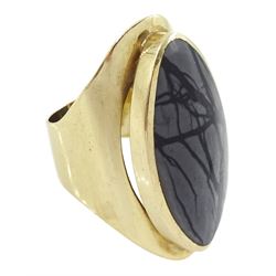 9ct gold Picasso jasper ring, single oval cut jasper, set within an openwork gallery by C W Sellors, Sheffield 1997