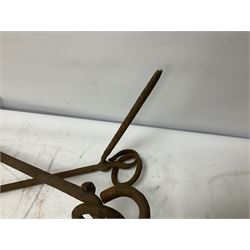 Two iron small boat anchors, main body L77cm