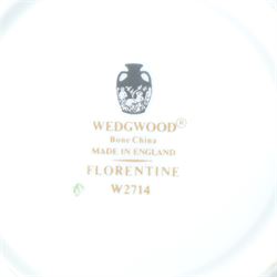 Extensive Wedgwood Turquoise Florentine part service tea, dinner and coffee service for six covers comprising six dinner plates, six dessert plates, six soup bowls and stands, pair of vegetable dishes and covers, gravy boat ad stand, oval meat plates, six tea cups and saucers, six coffee cans and saucers, six tea plates, teapot, coffee pot, sucrier and cover, sugar bowl, milk and cream jugs and cake plate, 72 pieces