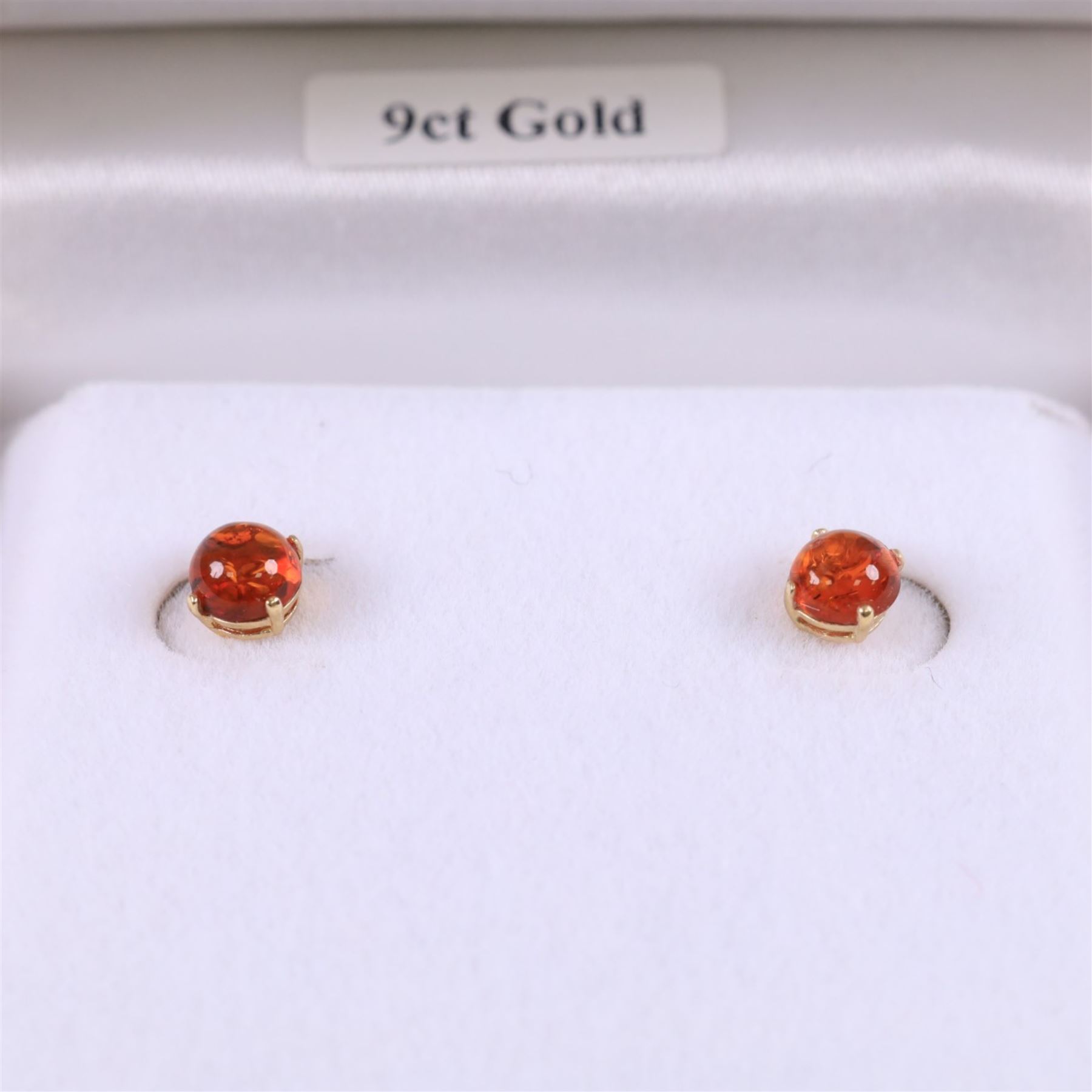9ct gold Baltic amber stud earrings, boxed