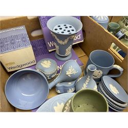 Collection of Wedgwood Jasperware, including coffee pot, Ronson table lighter, large collection of Christmas plates, other trinket boxes, vases and plates, etc 