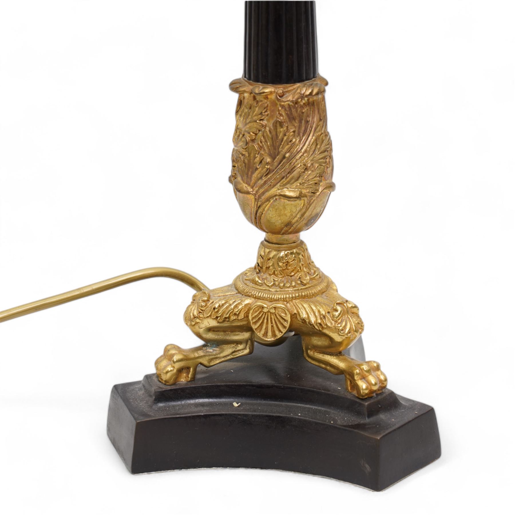 Corinthian column table lamp, on lion paw and triform base, H48cm