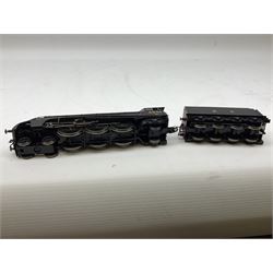 Hornby '00' gauge - LMS Streamlined Princess Coronation Class 4-6-2 locomotive 'Duchess of Hamilton' no. 6229, Class A4 4-6-2 locomotive 'Sir Charles Newton' no. 4901 and Class A4 4-6-2 locomotive 'Mallard' no. 4468, all DCC ready (3)