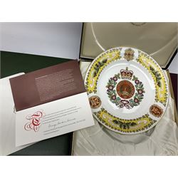 Seven limited edition Spode Military collector's plates comprising The Argyll & Sutherland Highlanders, The Gordon Highlanders, The Royal Hampshire Regiment, The Royal Welch Fusilliers, The Cheshire Regiment, The Gloucestershire Regiment and The United States Marines, all boxed and with certificate  (7)