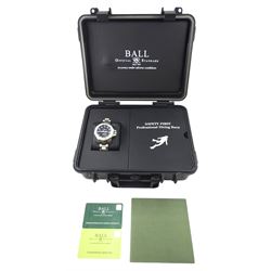 Ball Engineer Hydrocarbon Deepquest gentleman's titanium automatic chronometer wristwatch, Ref. DM3000A-SCJ-BK, black dial with baton hour markers, date aperture and unidirectional rotating bezel, on titanium and stainless steel bracelet, boxed with additional links and warranty certificate dated 2019