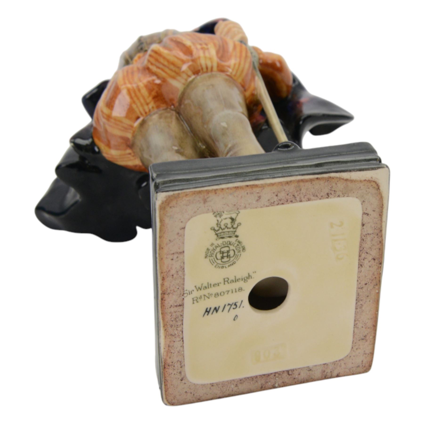 Royal Doulton Sir Walter Raleigh HN1751, in box 