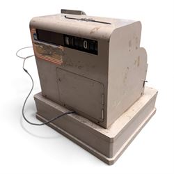 Early 20th century shops till