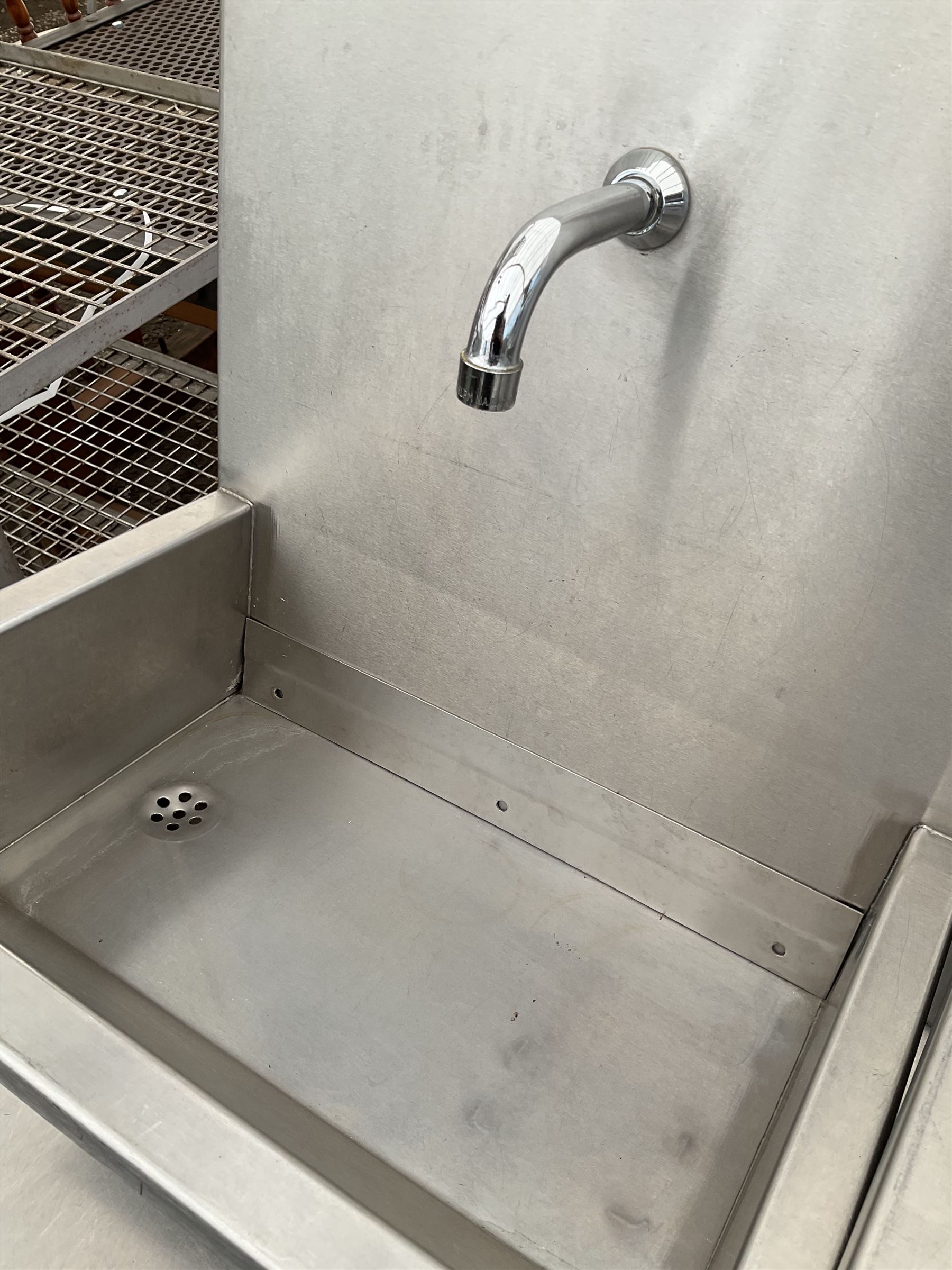 Pair of commercial stainless steel hot and cold hand wash stations, wall mounted, knee press taps - THIS LOT IS TO BE COLLECTED BY APPOINTMENT FROM DUGGLEBY STORAGE, GREAT HILL, EASTFIELD, SCARBOROUGH, YO11 3TX