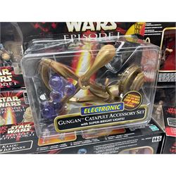 Star Wars - Episode 1 - Kaadu & Jar Jar Binks, Jabba The Hutt, two x Mos Espa Encounter, Opee & Qui-Gon Jinn, Watto's Box, Ammo Wagon & Falumpaset, Gungan Assault Cannon, Sith Speeder & Darth Maul, Armoured Scout Tank with Battle Droid and Gungan Catapult Accessory Set; all boxed (11)