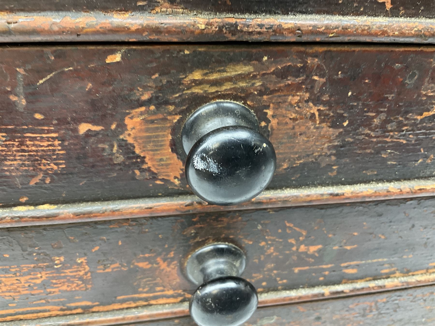 Early 20th Century Dewhurst table top chest, decorated with gilded 'Dewhurst's Sylko Machine Twist Strong Lustrous' lettering above six long drawers with names and numbers of cotton also detailed in gilt, H39cm
