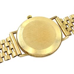 Rotary 9ct gold gentleman's quartz wristwatch, with date aperture, on 9ct gold strap, hallmarked