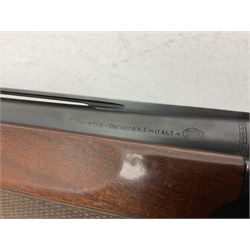 Italian Beretta Model 686 Onyx 12-bore double barrel over-and-under boxlock ejector shotgun, the 74.5cm barrels with ventilated top rib, walnut stock with chequered pistol grip and fore-end, single selective trigger Fore-end no.38044 Barrels no.5314 Action no.F38044B; together with set of five chokes (two fitted) SHOTGUN CERTIFICATE REQUIRED