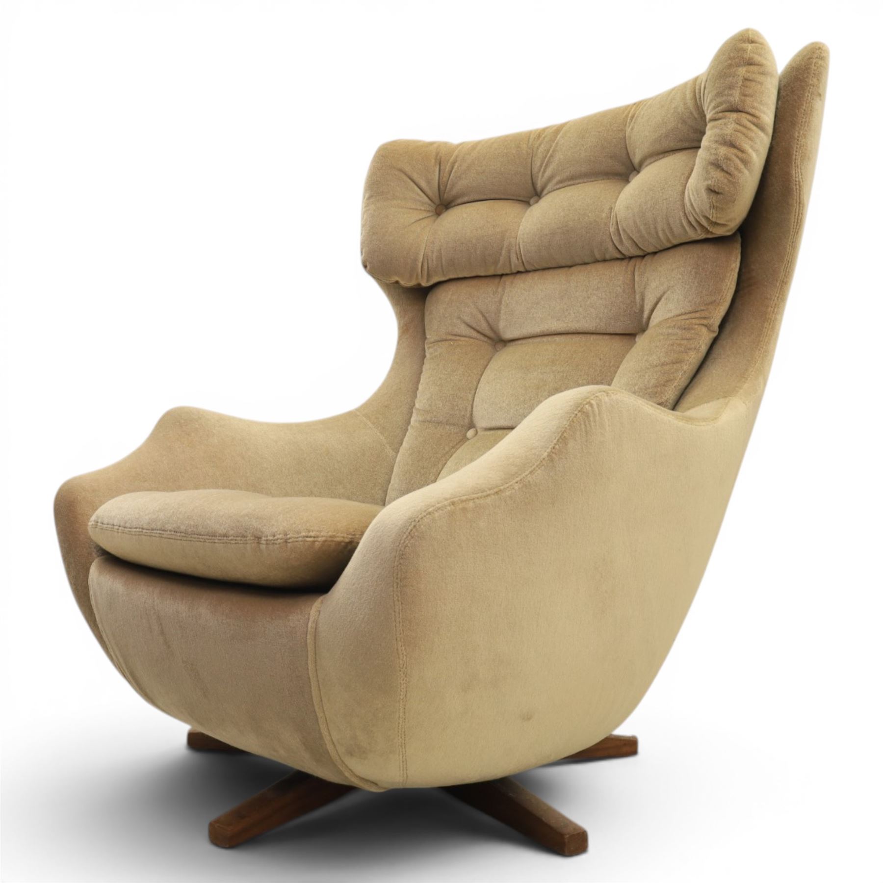 Parker Knoll - 'Blofeld' type model 1028 Statesman swivel chair, upholstered in grey velvet fabric, raised on a teak five point base  
