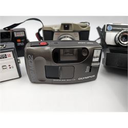 Cameras, to include three Kodak Instamatic examples, an Olympus trip MD2, Sirius AF-35 and a Kodak Brownie 44B  