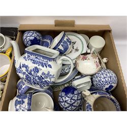 Wedgwood jasperware trinket box, commemorative ware, blue and white ceramics and a collection of other ceramics and collectables in five boxes