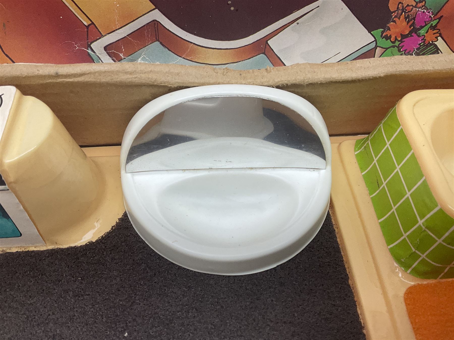 Palitoy Pippa's Apartment with split-level lounge-kitchen, bedroom and bathroom and two dolls: boxed