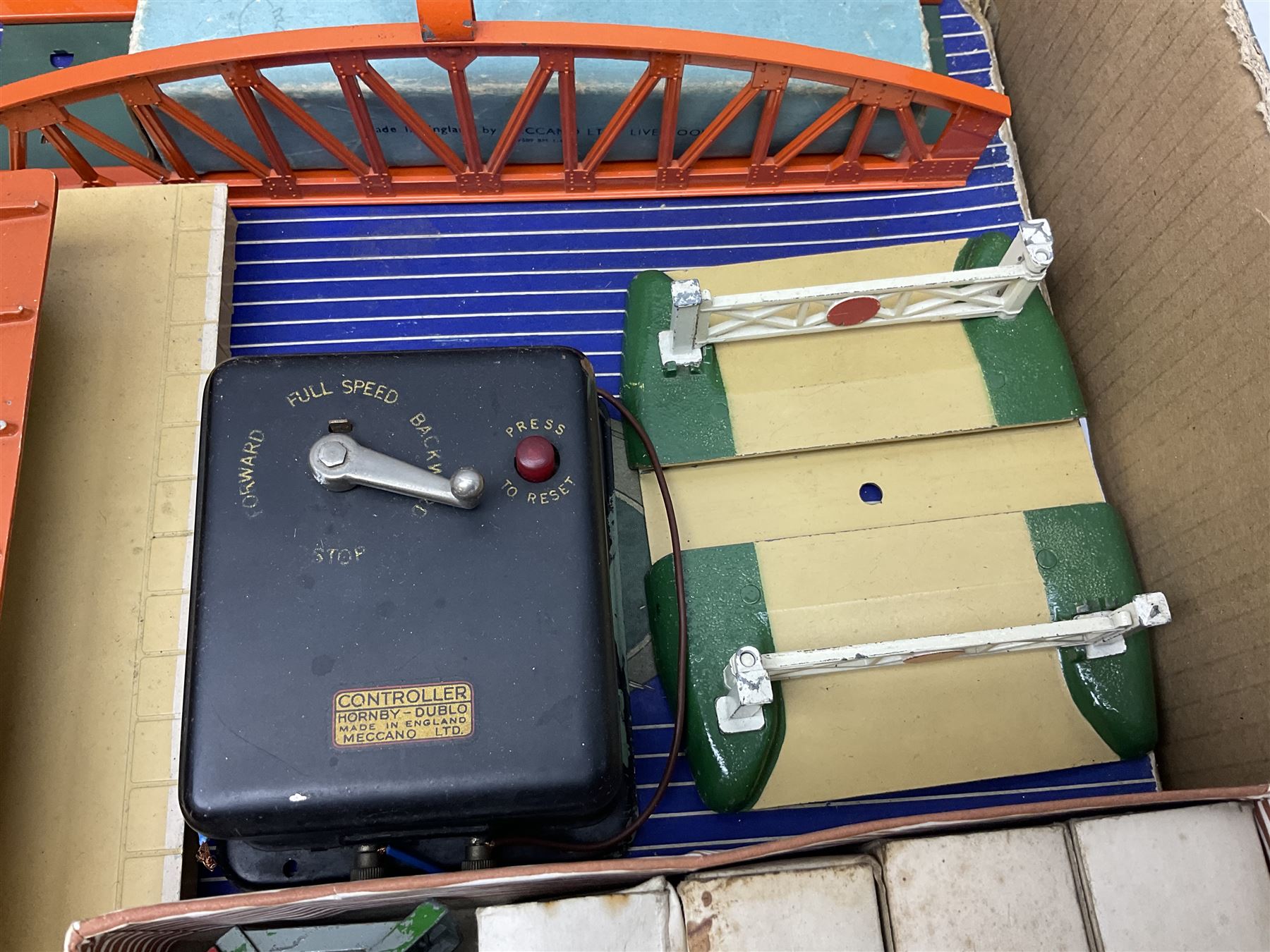 Hornby Dublo - D1 Turntable, D1 Island Platform and D1 Footbridge; all boxed; Through Station, Girder Bridge, signal box, level crossing, footbridge, quantity of buffer stops, power controller etc; unboxed