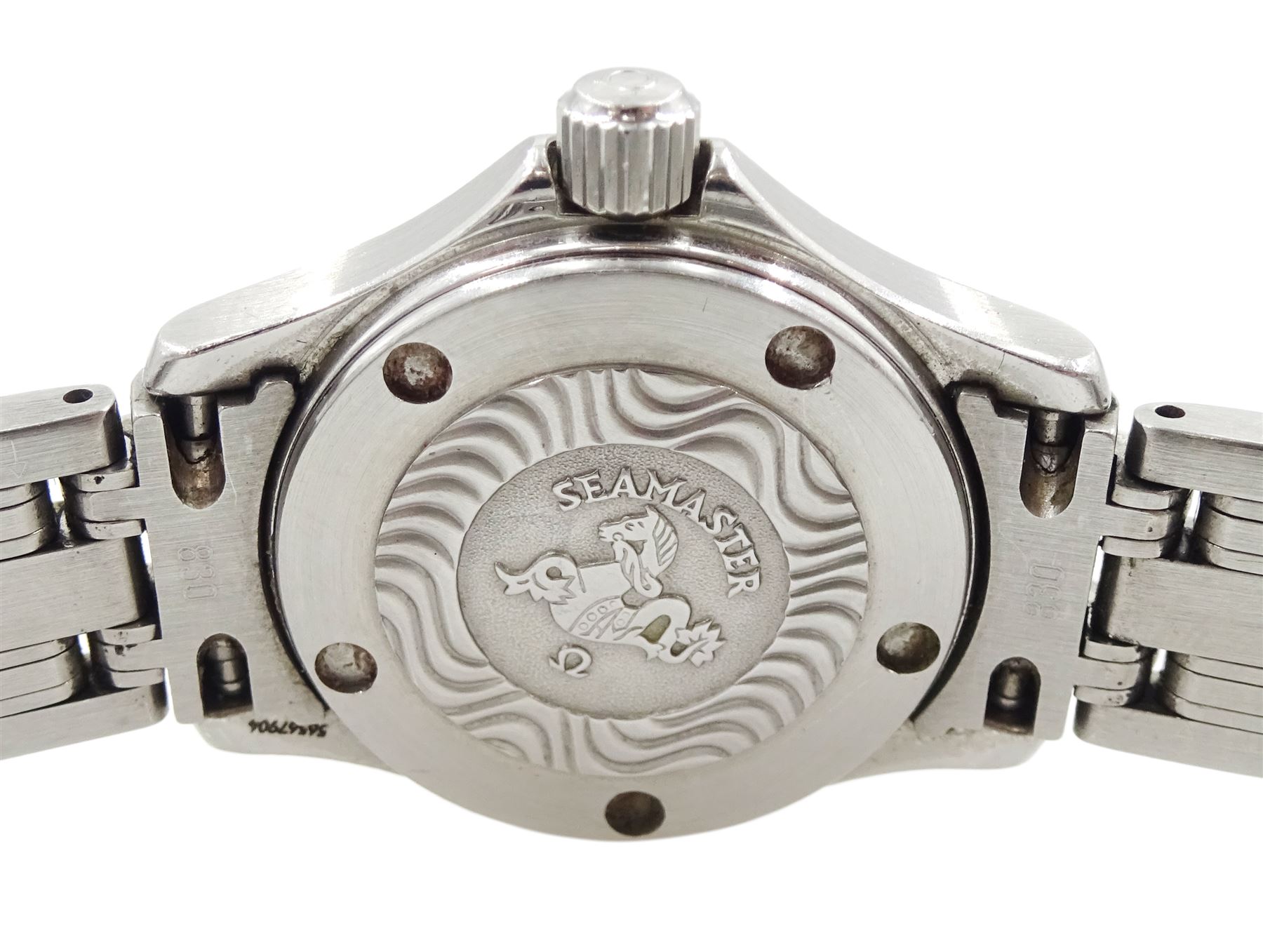 Omega Seamaster ladies stainless steel quartz wristwatch. Ref. 2581.81, blue wave dial, with baton hour markers and date aperture, on original stainless steel bracelet, with fold-over clasp, boxed with international warranty card dated 1999