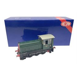 Heljan '0' gauge - Class 05 diesel Shunter 'Hunslet' locomotive no. 25901 