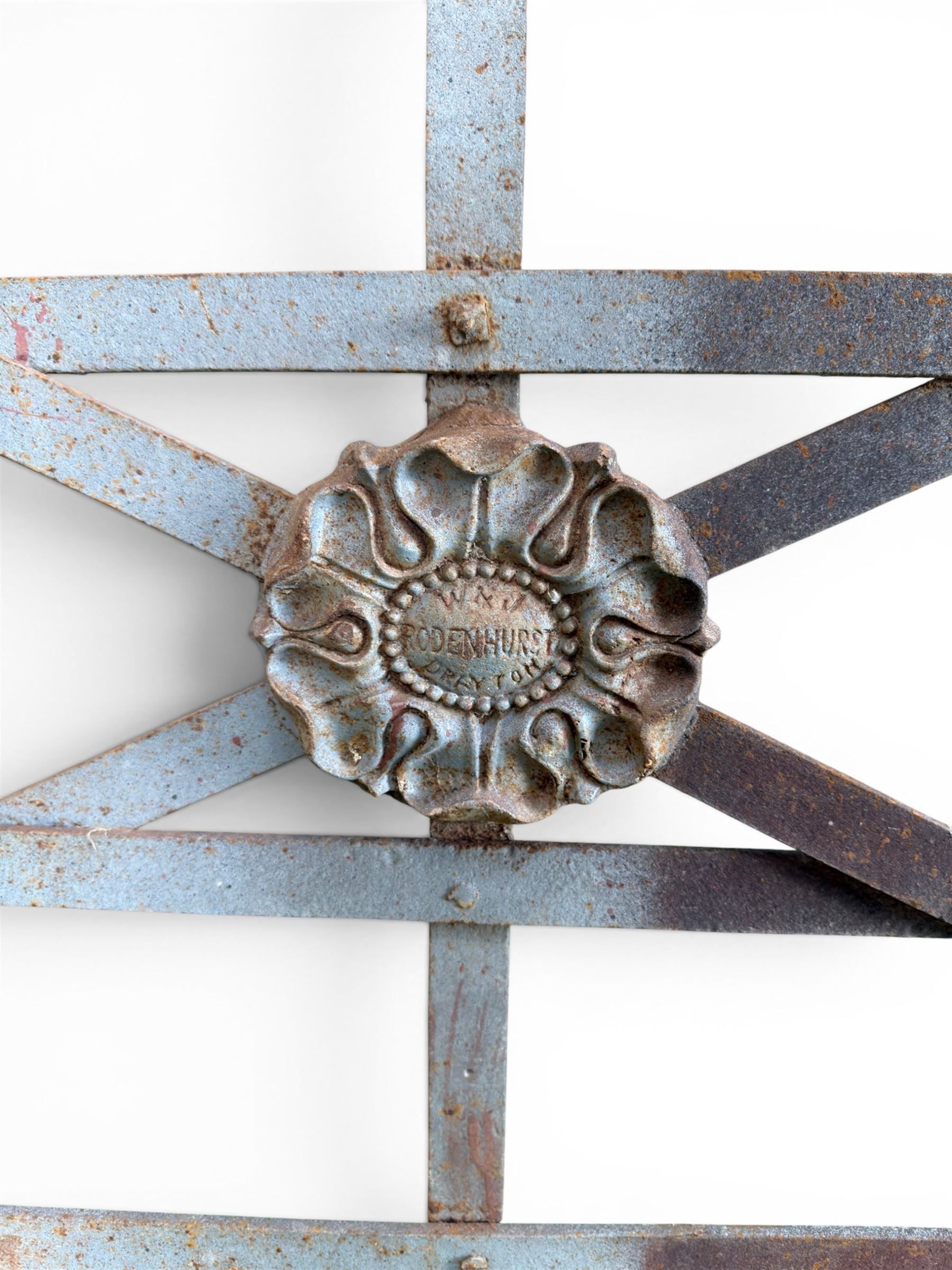 19th century Regency design painted wrought iron country estate gate, strapwork detail with five cast motifs, stamped W & J Rodenhurst, Drayton