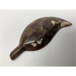 Hardstone dish in the form of a leaf, L10cm