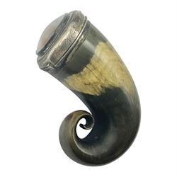 Edwardian Scottish silver mounted rams horn snuff mull, the curled horn with unmarked silver cover, inset with agate slice to centre and engraved James Caruthers, New Abbey 1906 to rim, H8.5cm