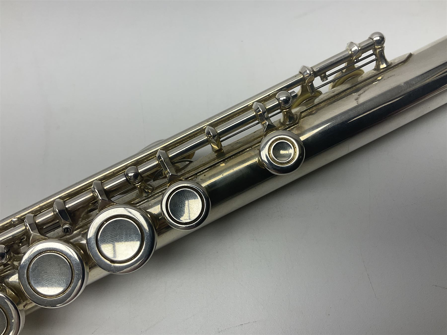 Buffet Crampon & Co Cooper Series II silver plated flute, serial no.020804739; in fitted hard case and outer carrying case