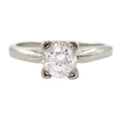 Platinum single stone round brilliant cut diamond ring, Birmingham 2000, diamond approx 0.60 carat
