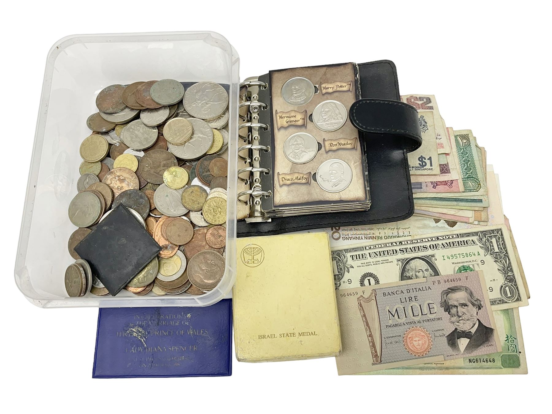 Harry Potter 'Gringotts Savings Book Coin Collection', various commemorative crowns, pre-decimal coinage, United States of America one dollar banknote etc