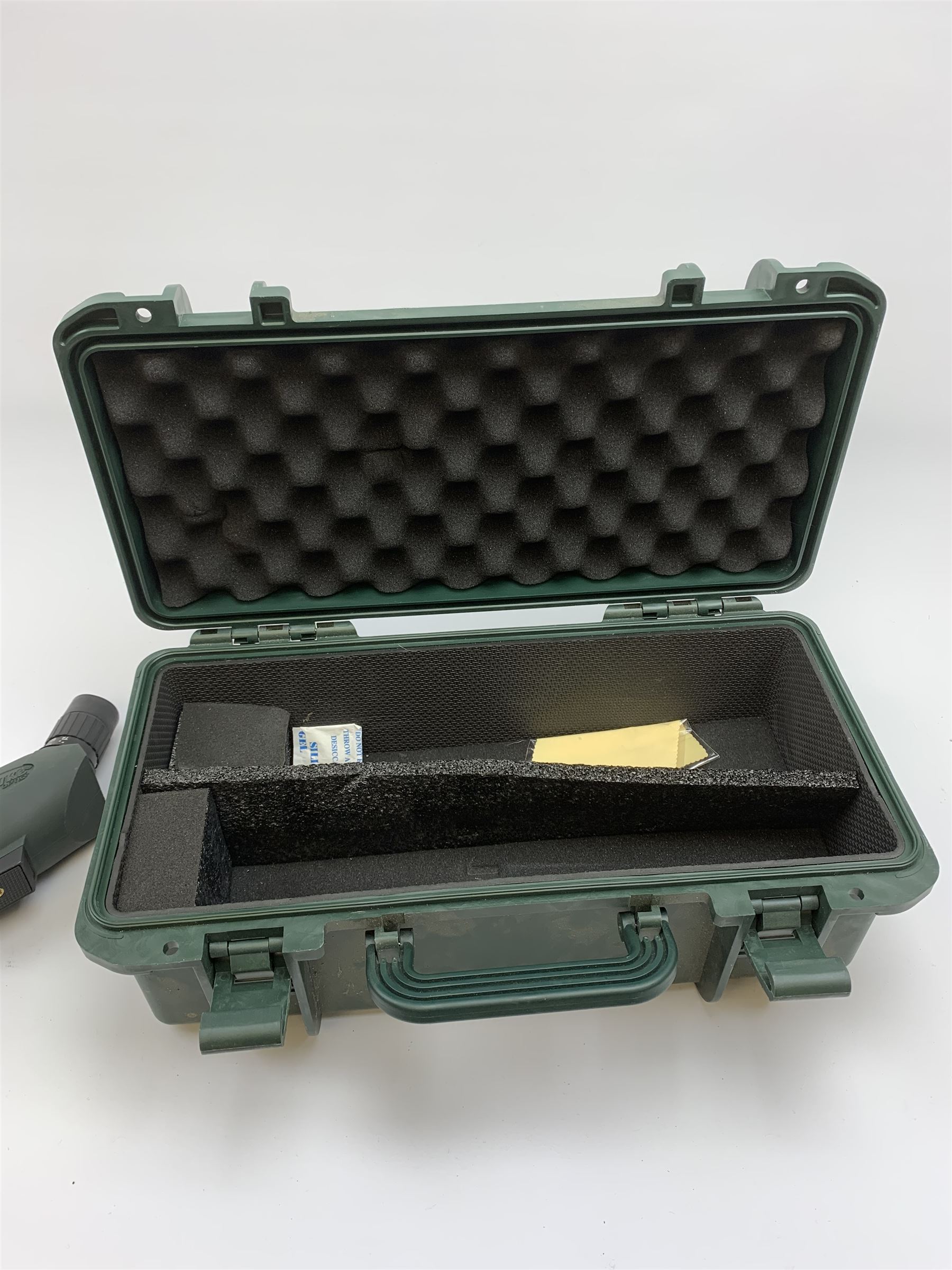 Hawke Sport Optics '24-72x70' zoom spotting scope, with tripod in protective hard case