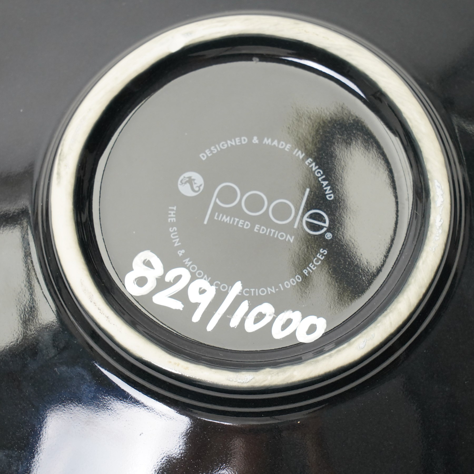 Poole pottery Sun and Moon plates, D26.5cm (2)