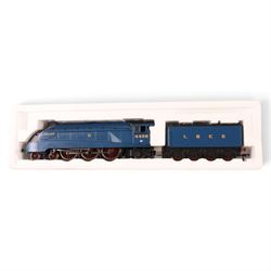 Five Bachmann 00 gauge locomotives, comprising A4 Class 4-6-2 'Falcon' no.60025, no. 31951A A4 Class 'Union of South Africa' no. 60009, 'Sir Nigel Gresley' no. 60007, no. 31956 A4 Class 'Golden Eagle' no. 4482 and no. 31952  A4 Class 'Mallard', four in original boxes