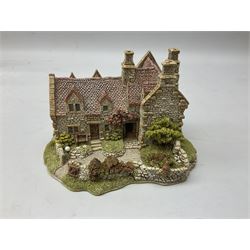 Ten Lilliput Lane cottages from the British and English collections to include Armada House, Anne Hathaway 1989 and Spring Bank, all boxed, one without deeds