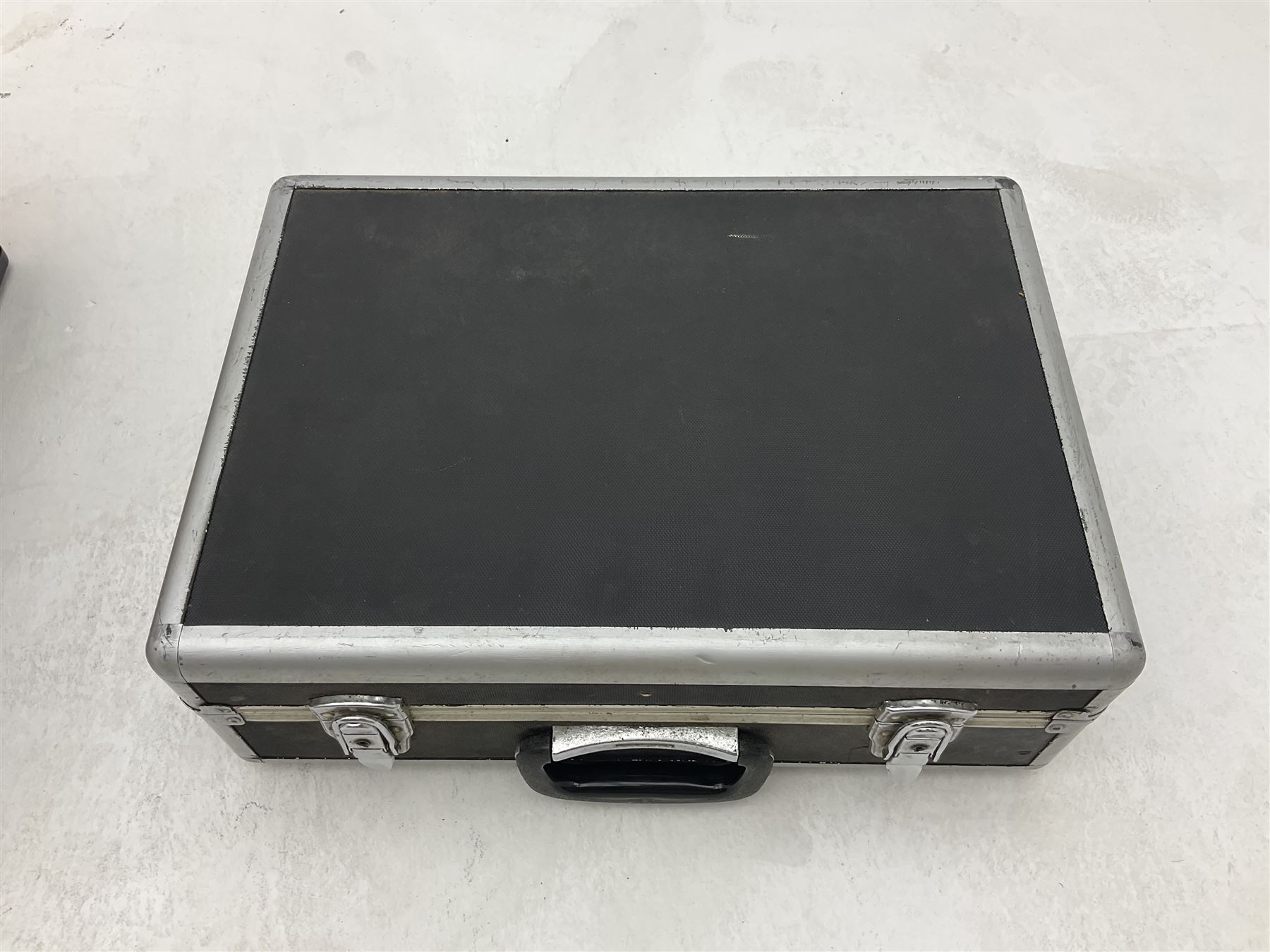 Alesis SR-16 drum machine, Neewer 48V phantom power supply, microphone stand, Genexxa microphone, quantity of jack to jack cables and other similar items