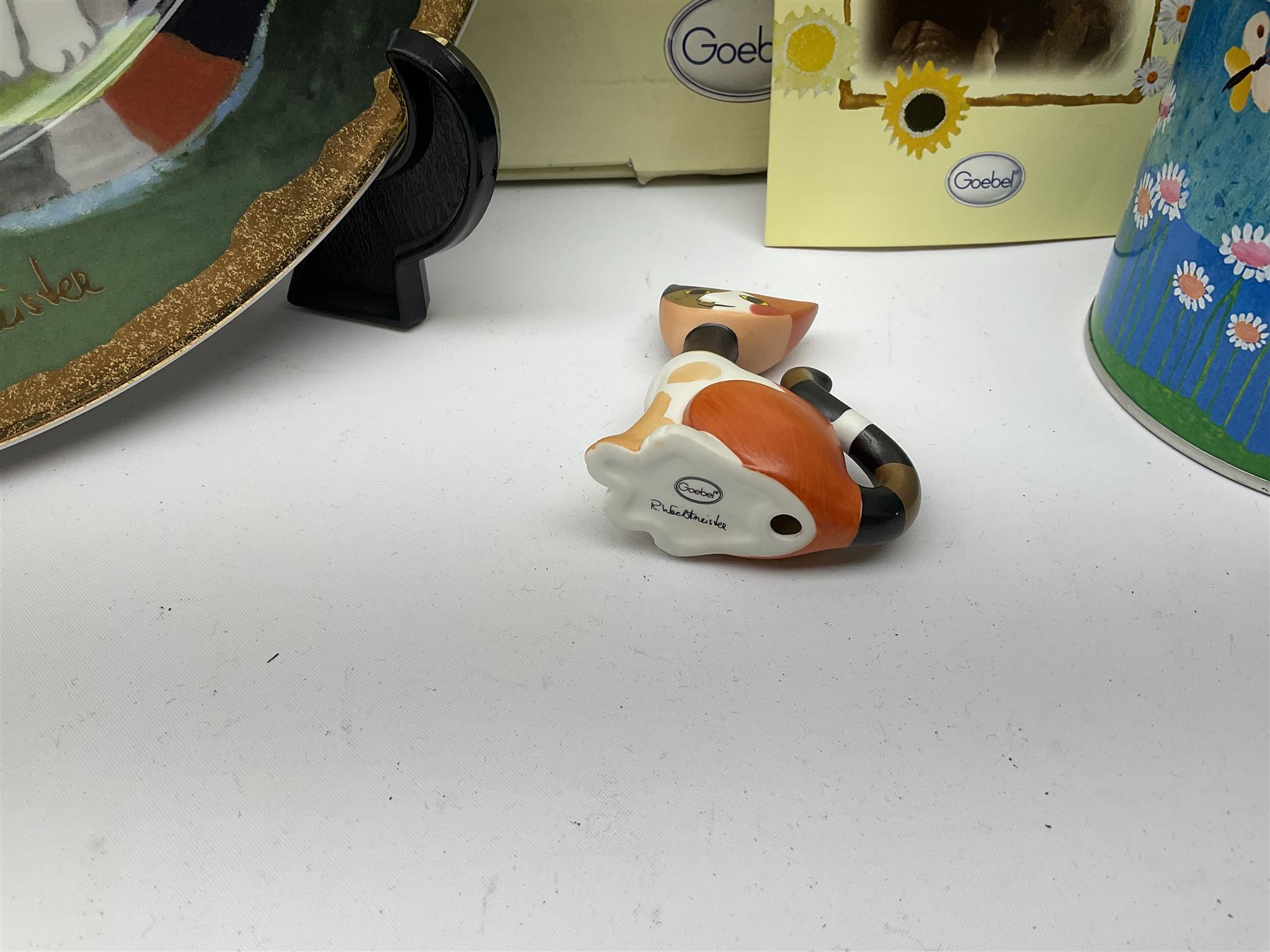 Goebel Rosina Wachtmeister cat figure and plate, both with original box, cat H8cm