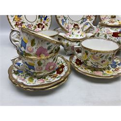 Hammersley Queen Anne pattern, part tea and dinnerwares, to include six dinner plates, five side plates, six soup bowls, teapot, covered sucrier, six teacups and saucers, etc together with six matched dessert plates (40)