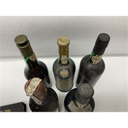 Mixed port, to include Don Pablo, 1982, port, Justerini and Brooks tawny port, calem port, etc, various contents and proof