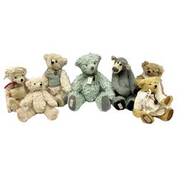 Seven modern Deans Rag Book limited edition bears - 'Flopsy' No.22/300; 'Franz' No.36/500; 'Otis' No.5/300; 'Midnight' No.114/500; 'Dusty' No.111/500 with certificate; 'Knotted Hanky' No.28/150 with certificate; and 'Wurzel' No.64/200; all but 'Dusty' with metal neck pendant (7)