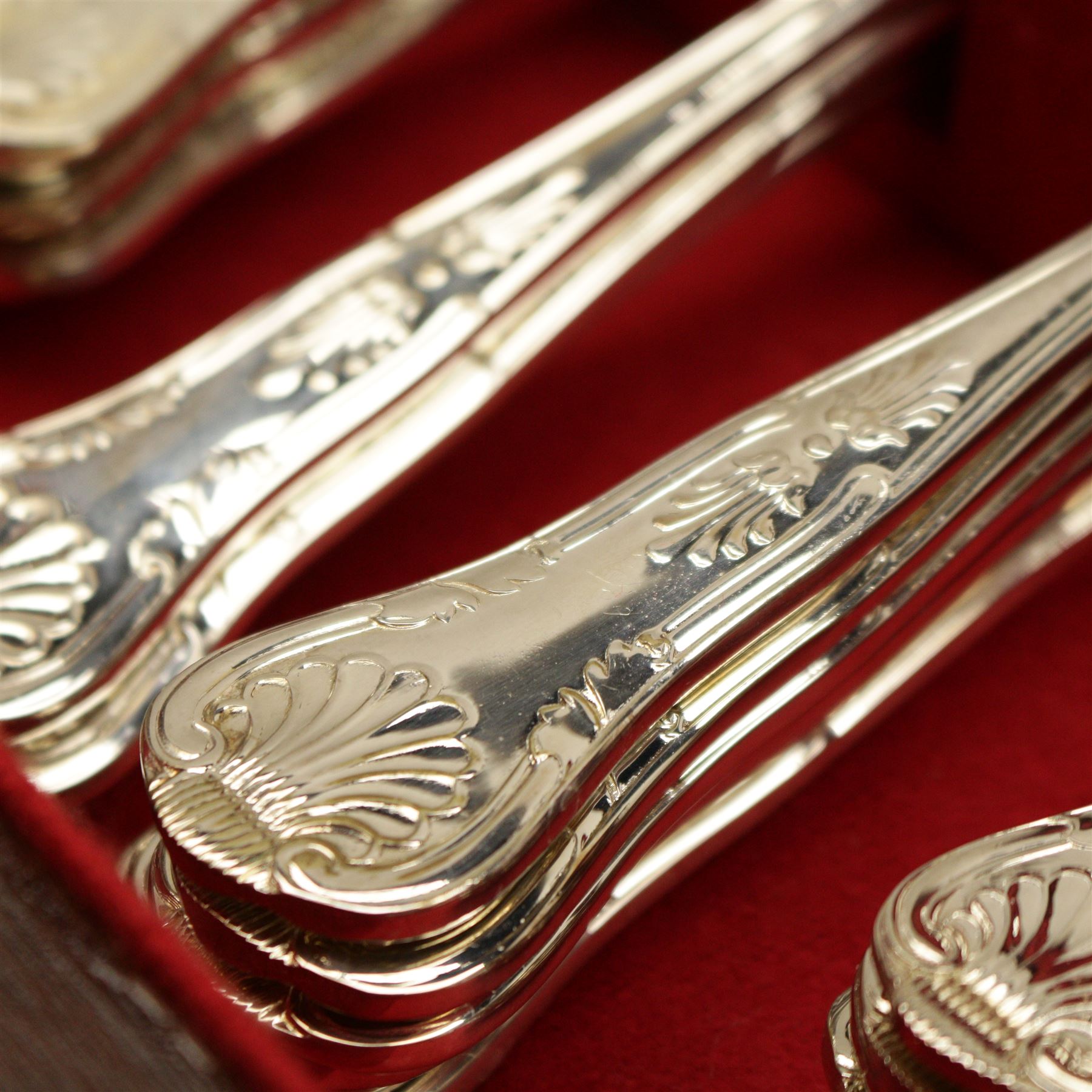 Canteen of cutlery for six in king pattern