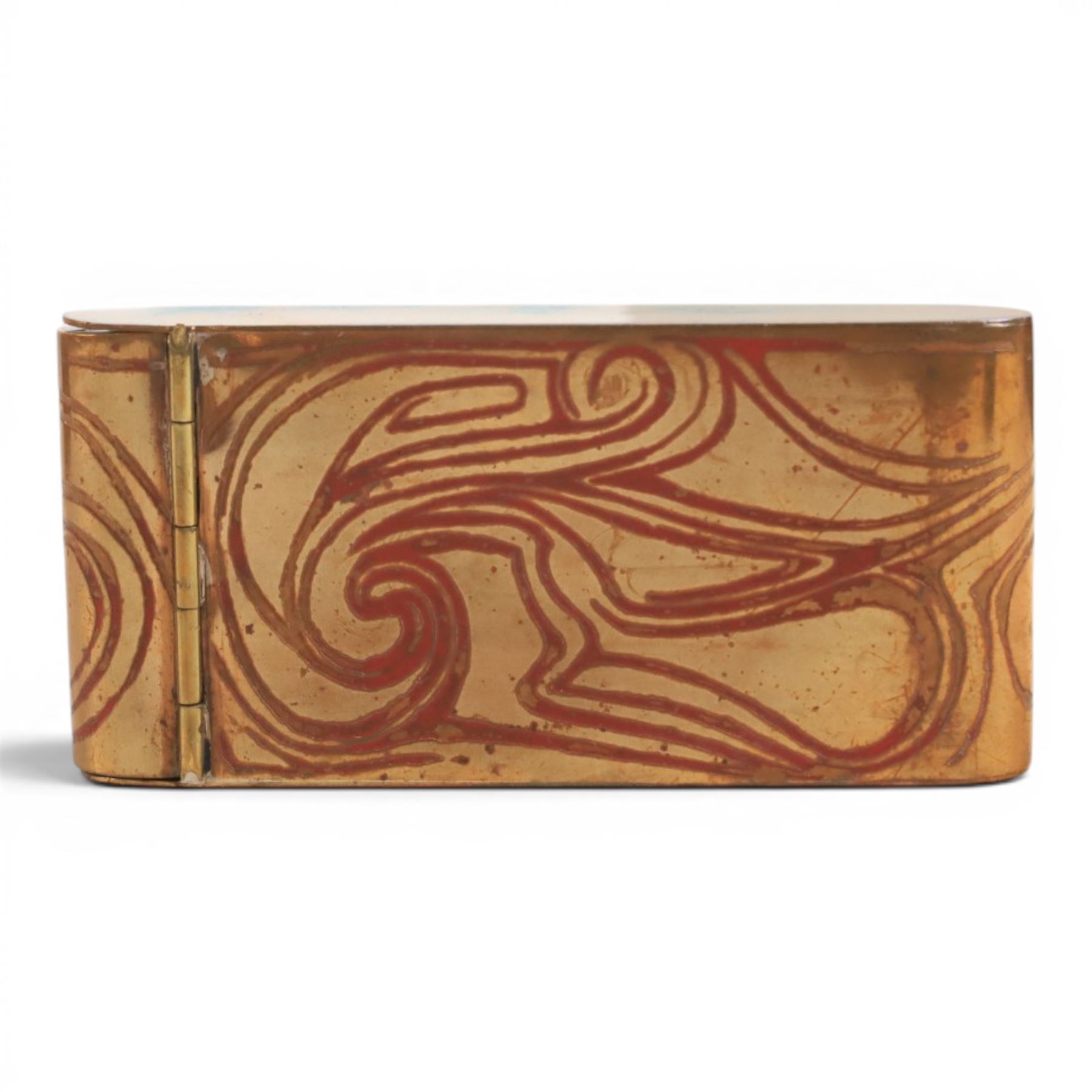 Three cigarette cases, modelled as bank notes, together with a smokers set including ashtray, cigarette case, ligher and cigarette holder, cased and other cigarette holders 