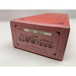 Ace Trains '0' gauge - E3 '2006 Celebration Class' 4-4-0 tender locomotive No.2006 in LNER green; boxed with original packaging and instructions.