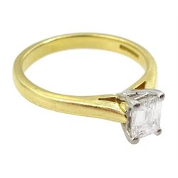 18ct gold single stone rectangular cut diamond ring, London 2001, diamond approx 0.50 carat