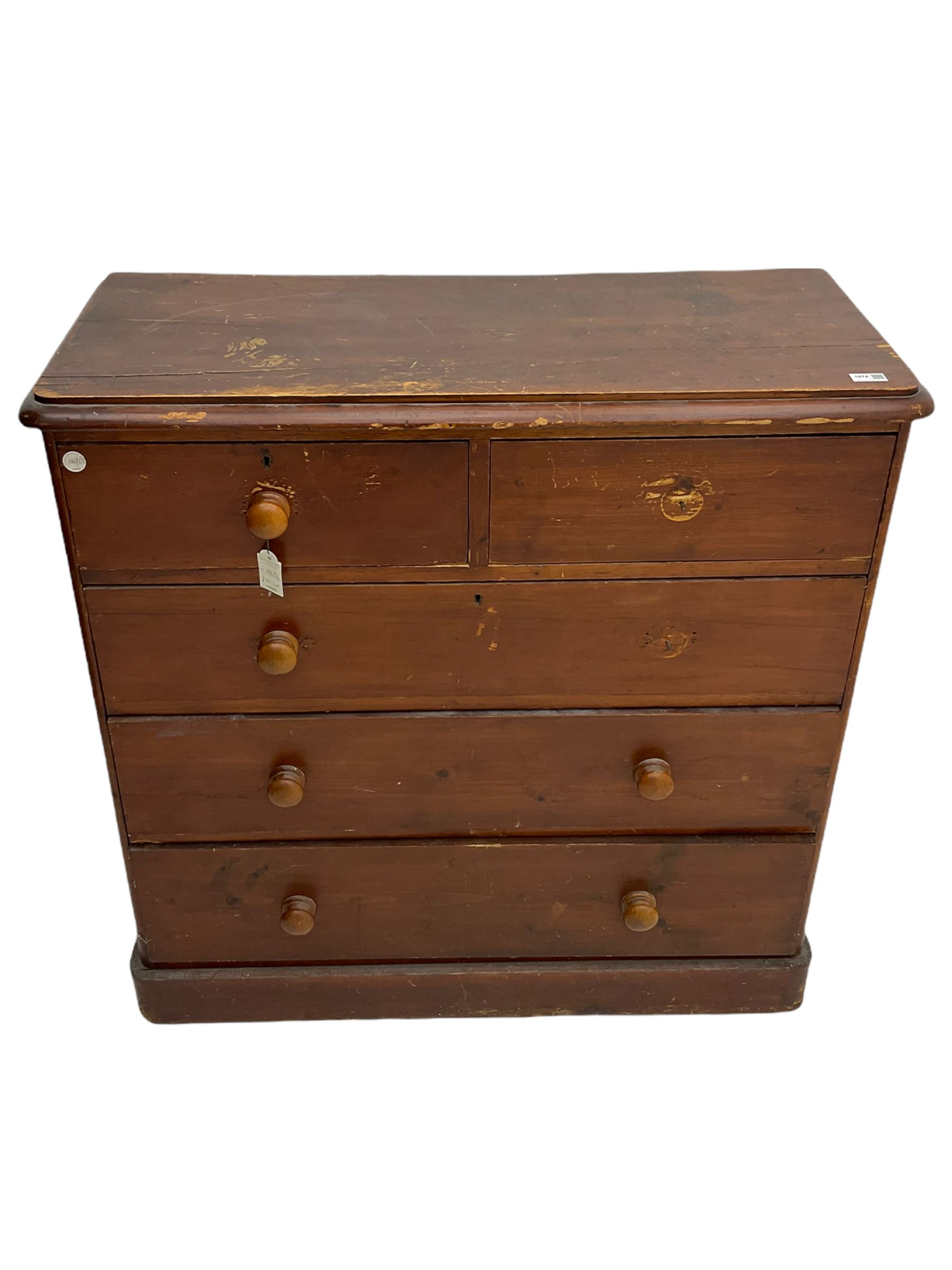 Chatsworth House - 19th century Victorian stained pine chest of drawers from Chatsworth House servant's quarters, moulded rectangular top over two short and three long drawers, plinth base. Provenance: Previously lot 1065 from the 