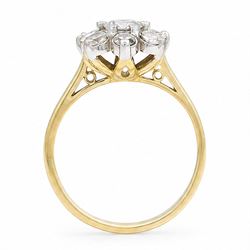 18ct gold diamond flower head cluster ring, principal round cut diamond of approx 0.55 carat, surrounded by six round brilliant cut diamonds, hallmarked, total diamond weight 1.15 carat